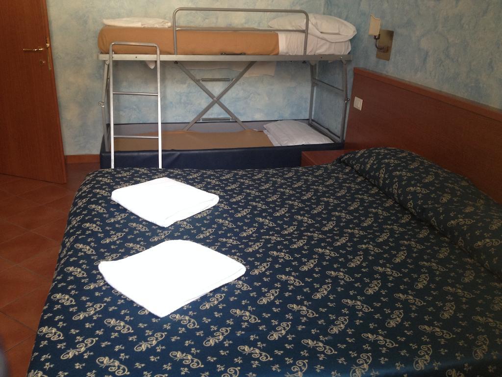 Roma Termini Inn Room photo